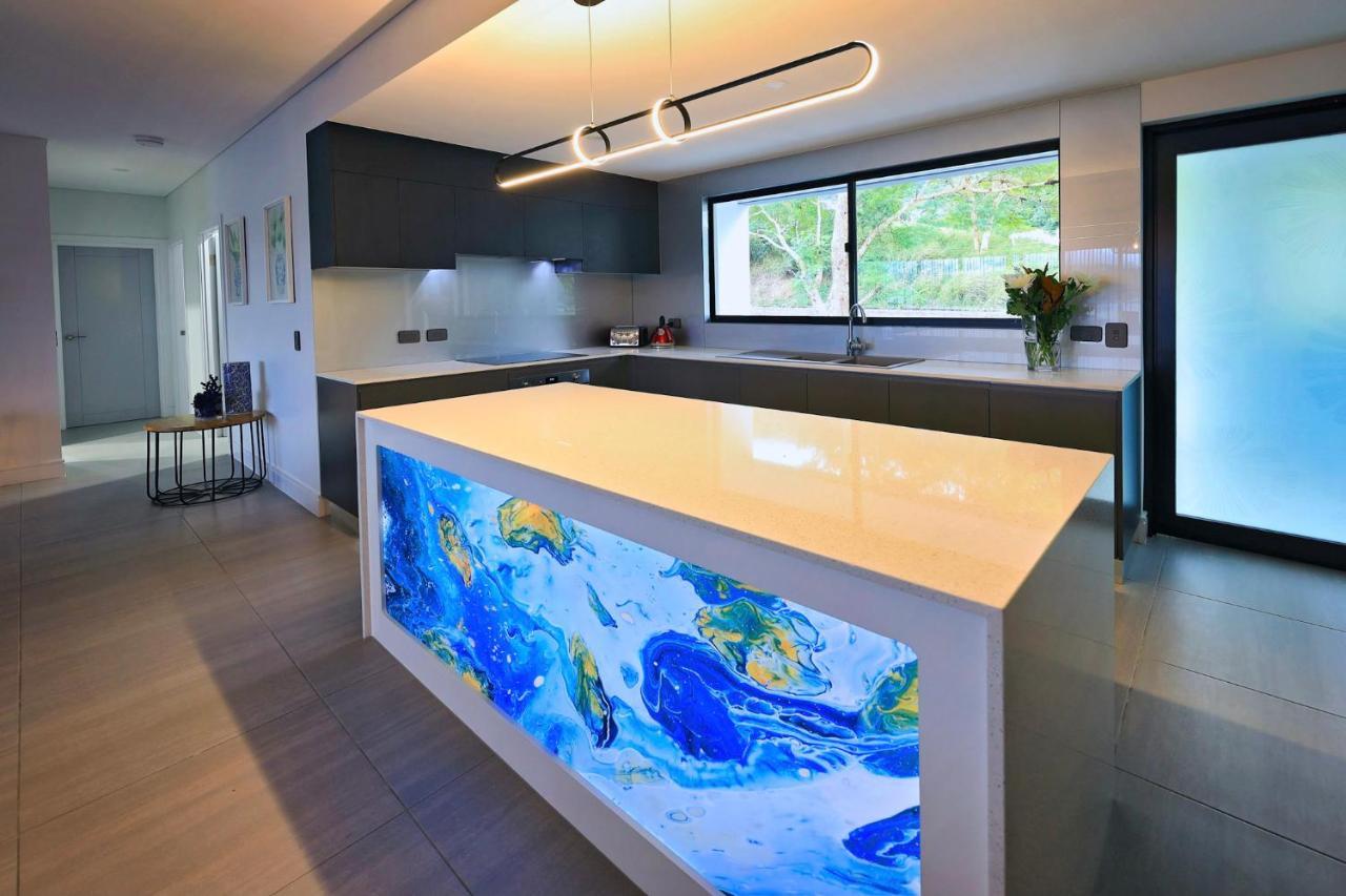 Valle Vista Luxury Apartments ケアンズ エクステリア 写真